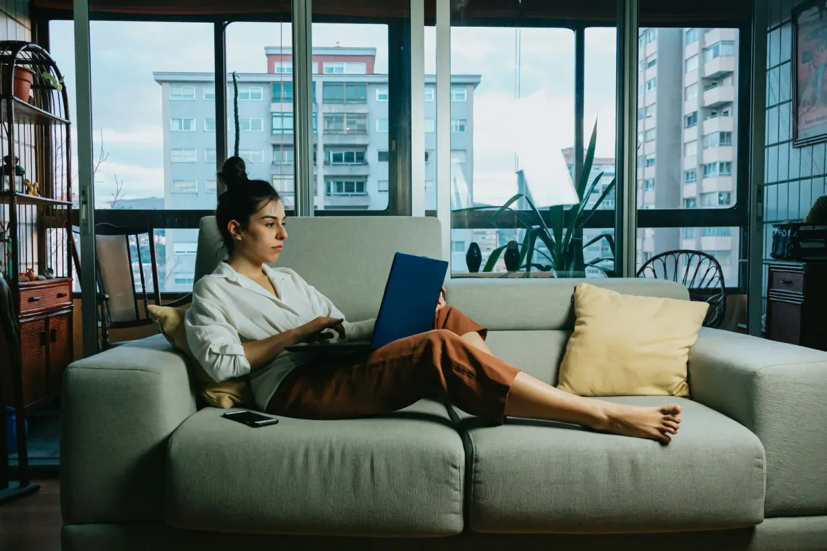 Актуален ли сегодня Couchsurfing