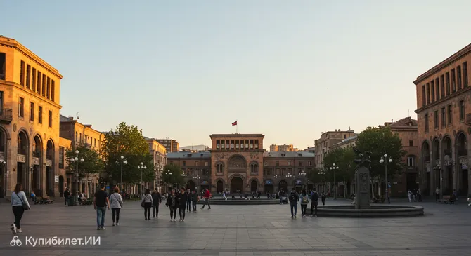 Площадь Шарля Азнавура