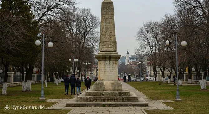 Памятник Севастополю