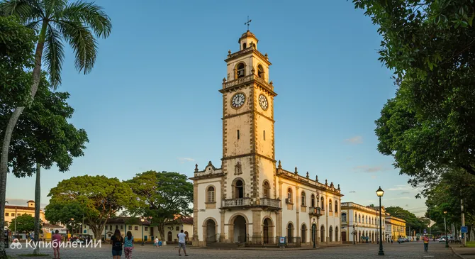 Городская башня с часами