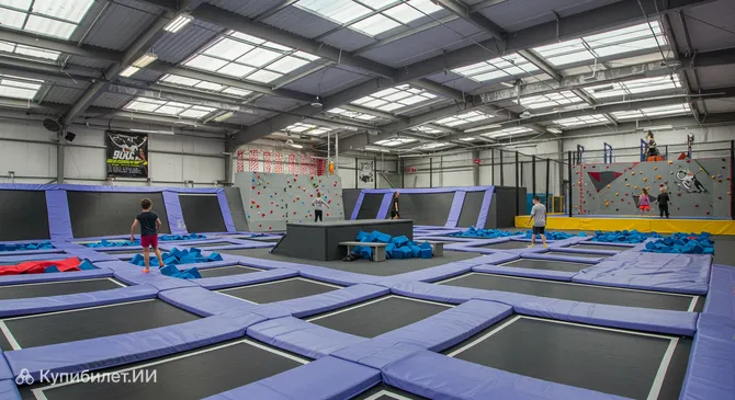 Батутный парк Южного Калгари
