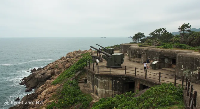 Артиллерийская батарея Линцзо (Мемориальный парк мира Цзиньмэнь)