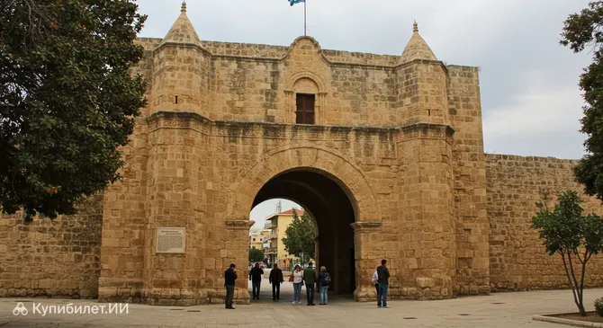 Киренийские ворота