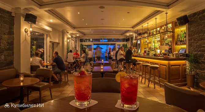 Блум Бар и Бранч