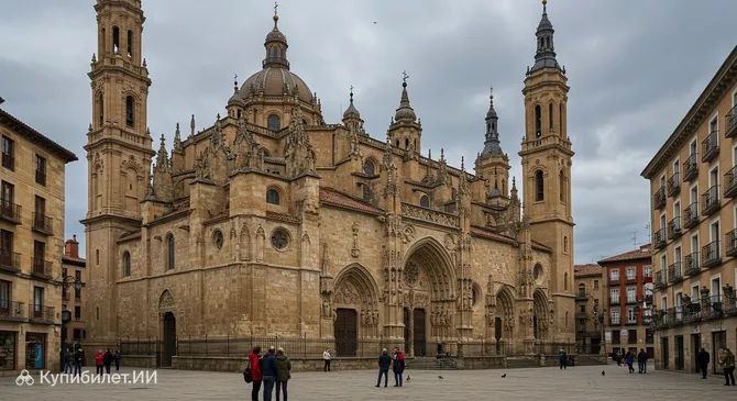 Кафедральный собор Санта-Мария в Витории