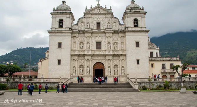 Базилика Чёрного Христа в Эскипулас