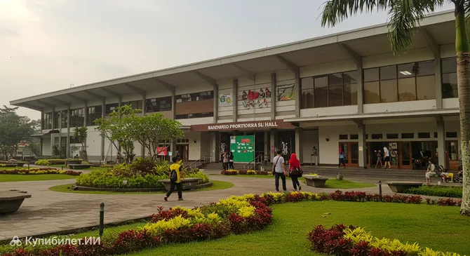 Спортивный зал и парк Сапаруа