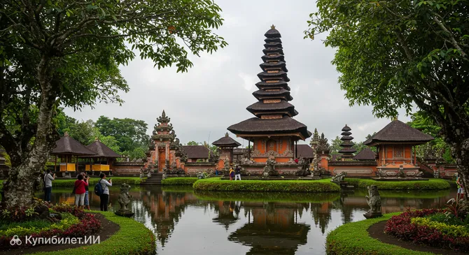 Храм Таман Аюн