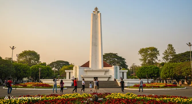 Площадь Тугу Маланга