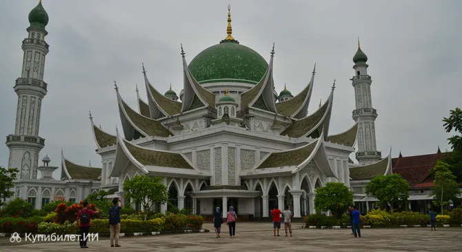Великая мечеть Пеканбару