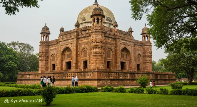 Мавзолей Мухаммада Гхауса