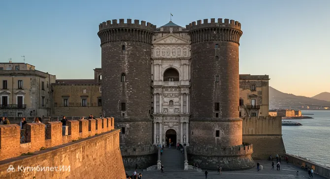 Кастель Нуово