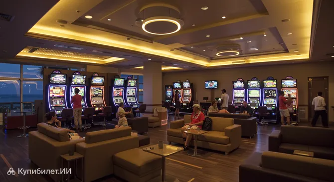 Корал Клифф