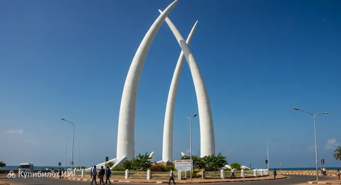 Слоновые бивни Момбасы