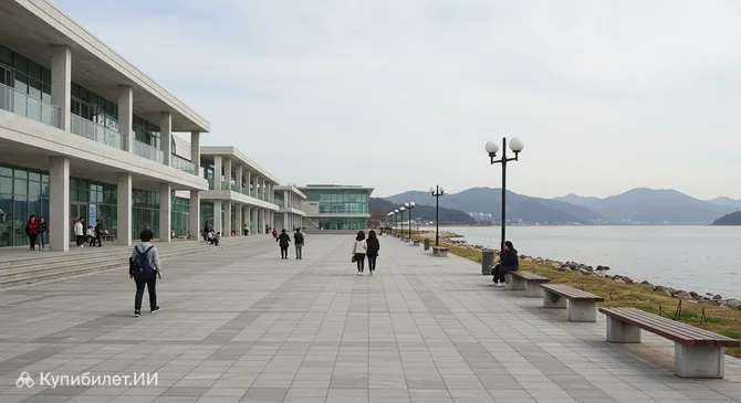 Плаза озера Кёнпо