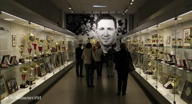 Галерея спортивных трофеев Адама Малыша