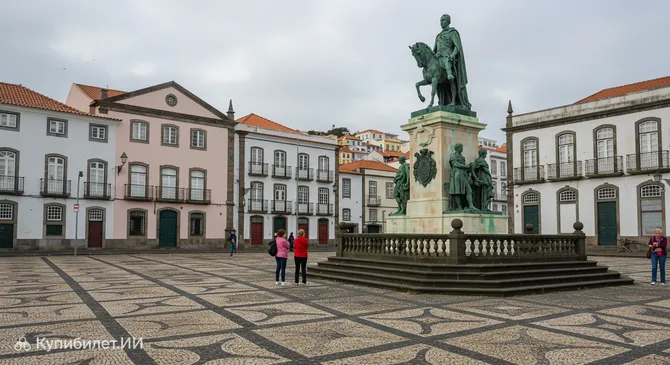Памятник королю Педру IV