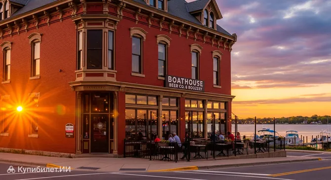 Boathouse Beer Co. & Boozery
