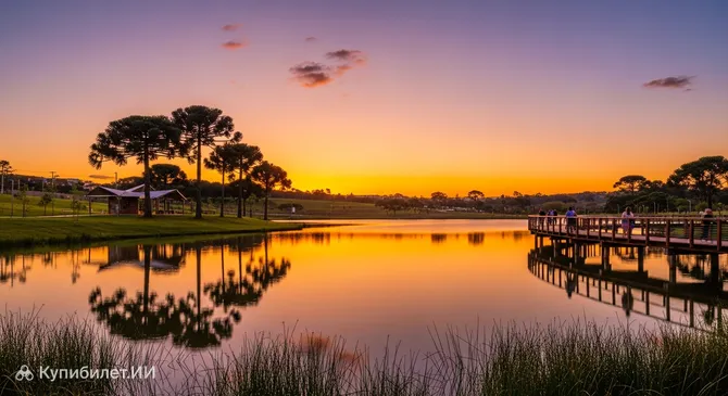 Парк у озера