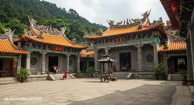 Храм Цзынань в Чжушане