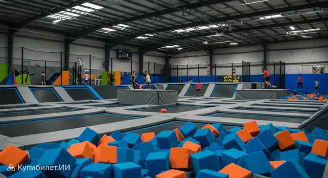 Парк батутов Summit